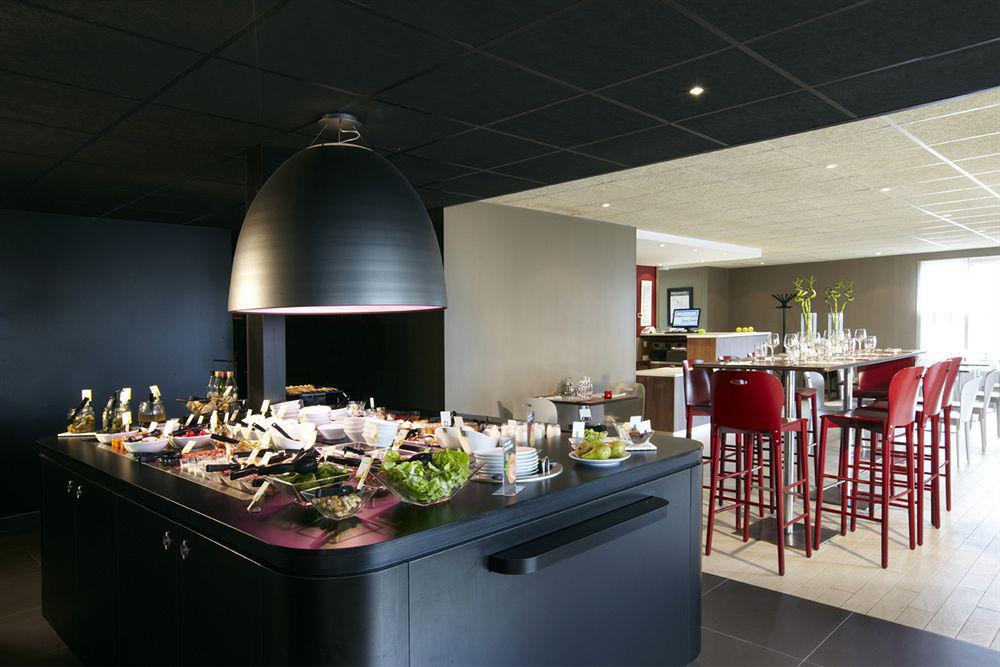 Kyriad Tarbes Bastillac Exterior foto